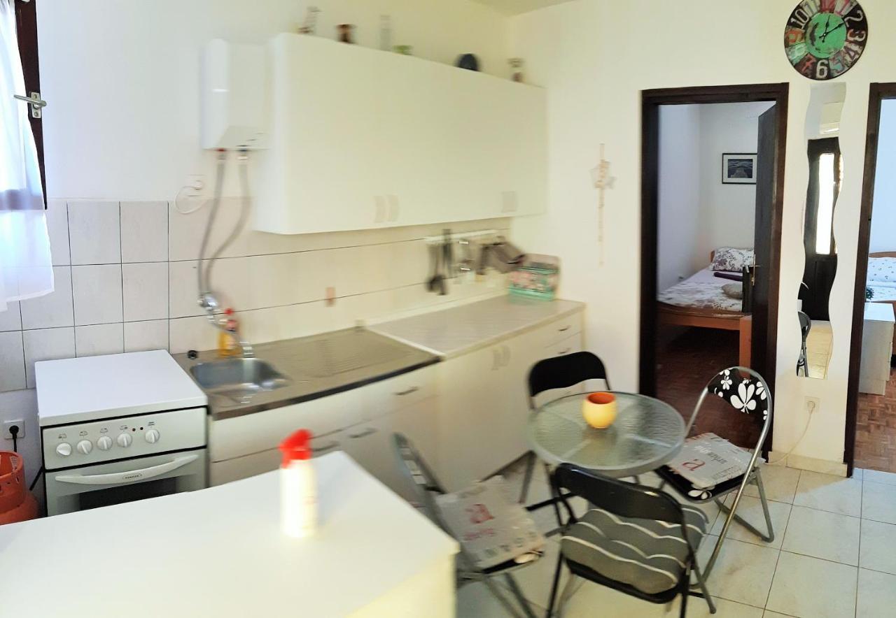 Dalmatino Apartmani Vir Exterior foto